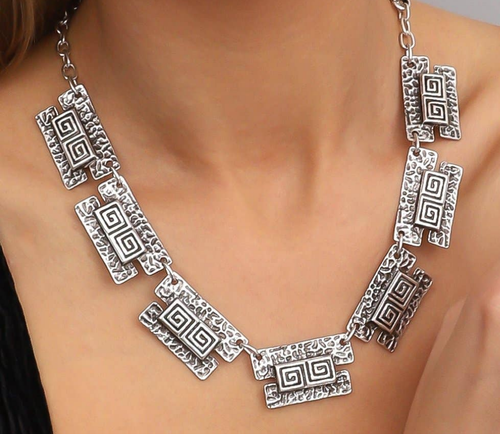 2299 Antique Silver Plated Zinc Necklace