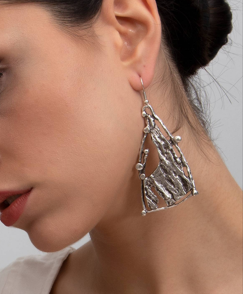 E Avens 1141 Earrings