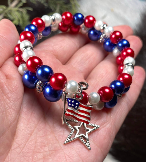 American Bangle Patriotic Flag Star Charm Coil Bracelet
